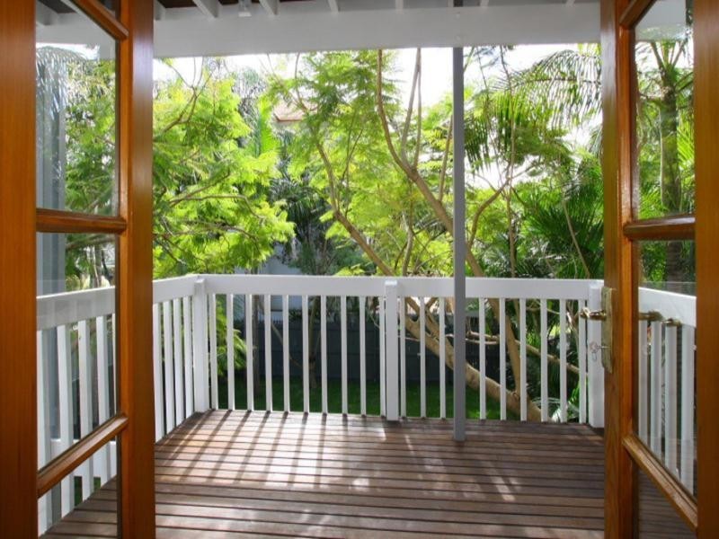 23 Sunbrite Avenue, Mermaid Beach QLD 4218