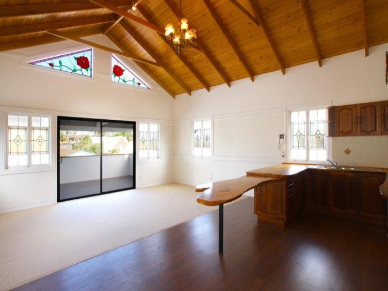 23 Sunbrite Avenue, Mermaid Beach QLD 4218