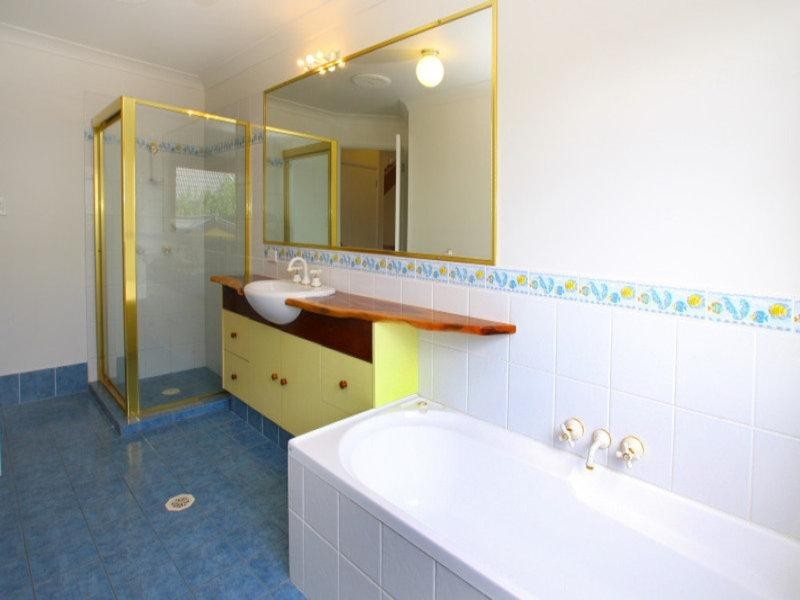 23 Sunbrite Avenue, Mermaid Beach QLD 4218