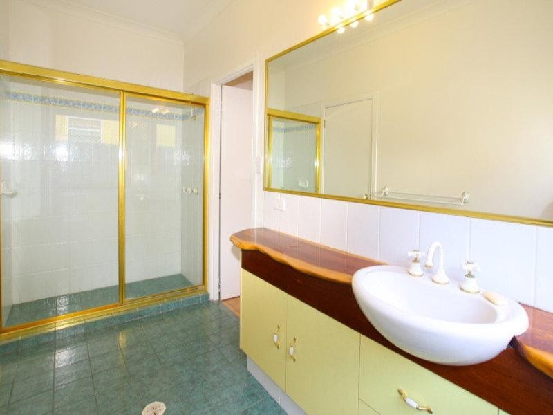 23 Sunbrite Avenue, Mermaid Beach QLD 4218