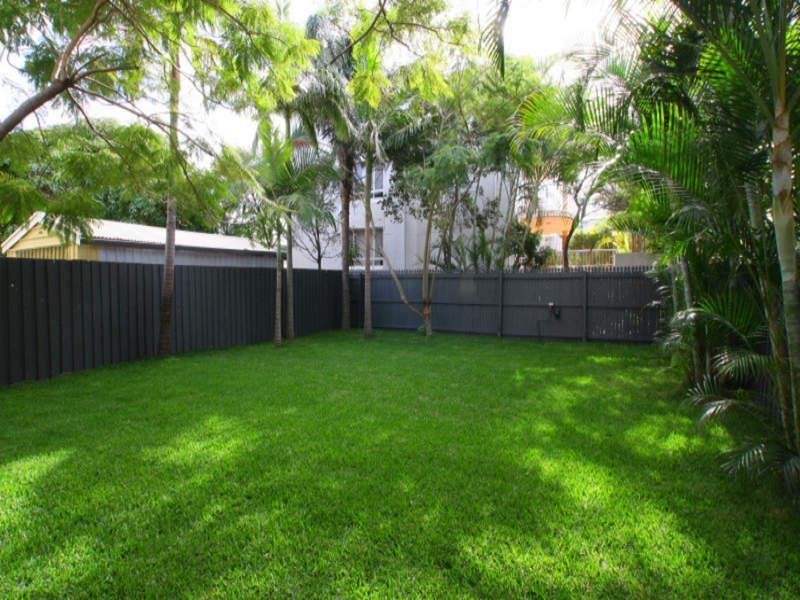 23 Sunbrite Avenue, Mermaid Beach QLD 4218