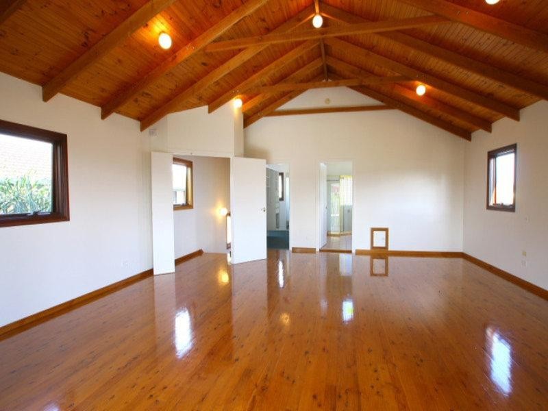 23 Sunbrite Avenue, Mermaid Beach QLD 4218