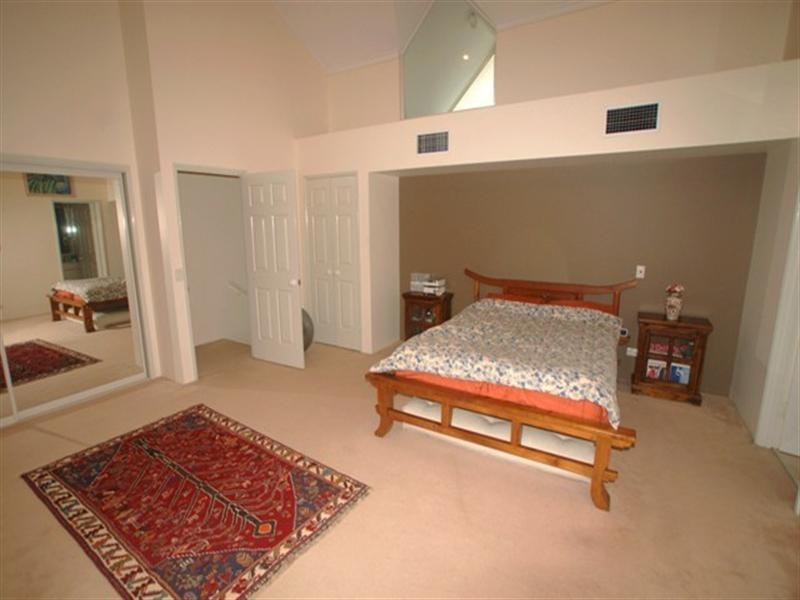 Villa 3 ‘Vernon’ Rhode Island 125 Santa Cruz Boulevard, Clear Island Waters QLD 4226