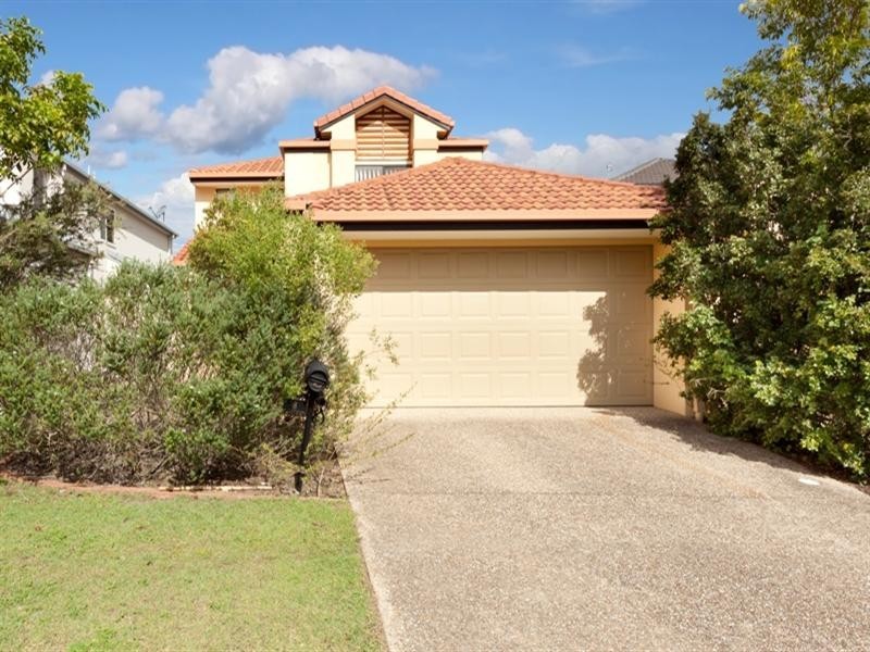 8 Noelene Lane, Arundel QLD 4214