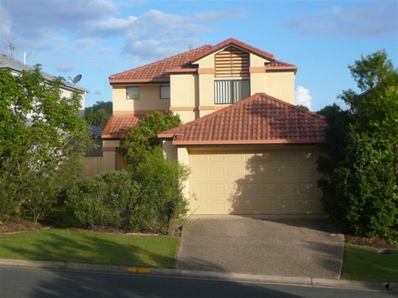 8 Noelene Lane, Arundel QLD 4214