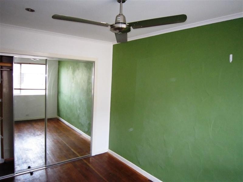 2/28 Peerless Avenue, Mermaid Beach QLD 4218