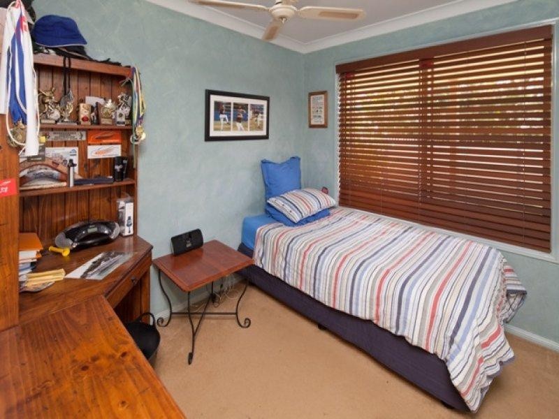 13 Sacha Place, Carrara QLD 4211