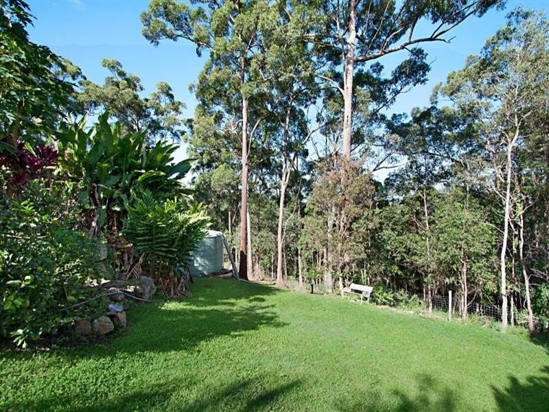 17 Fenton Drive, Tallebudgera QLD 4228