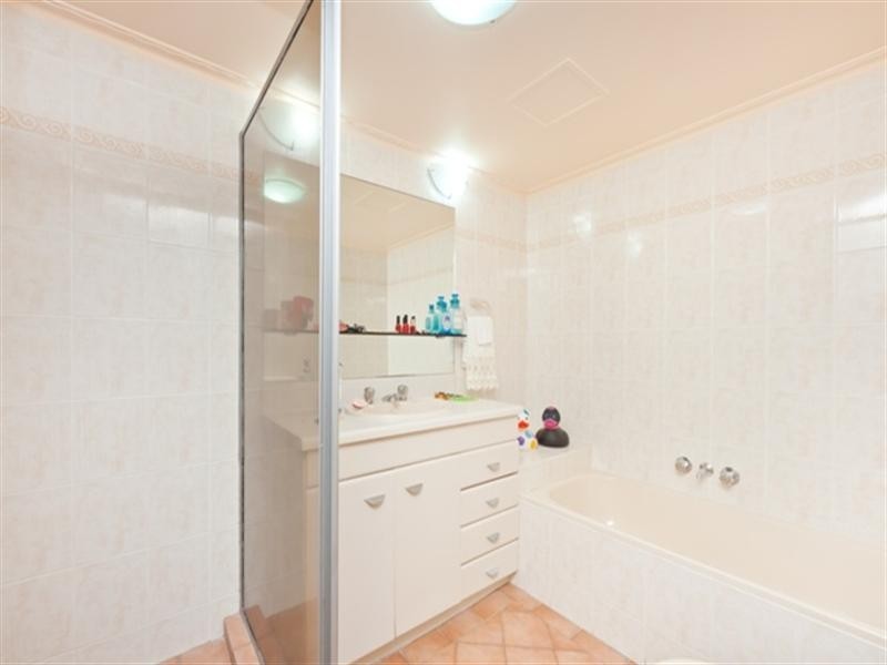 21A “Surfers Aquarius” 4-12 Old Burleigh Road, Surfers Paradise QLD 4217