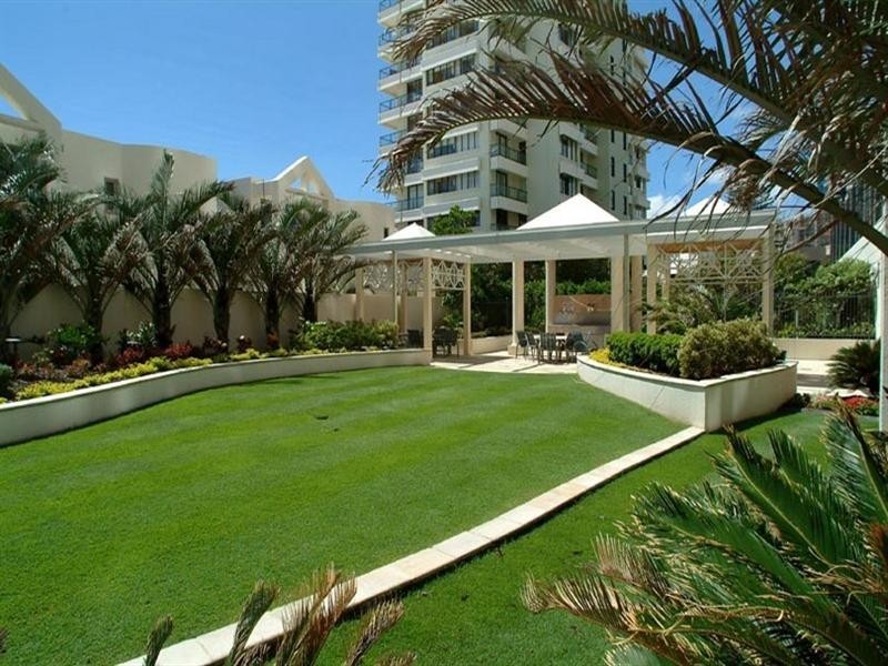 13C/74 Old Burleigh, Surfers Paradise QLD 4217