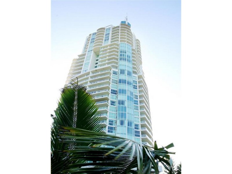 98/177 Old Burleigh Road, Broadbeach QLD 4218