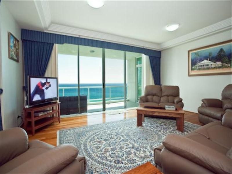 98/177 Old Burleigh Road, Broadbeach QLD 4218