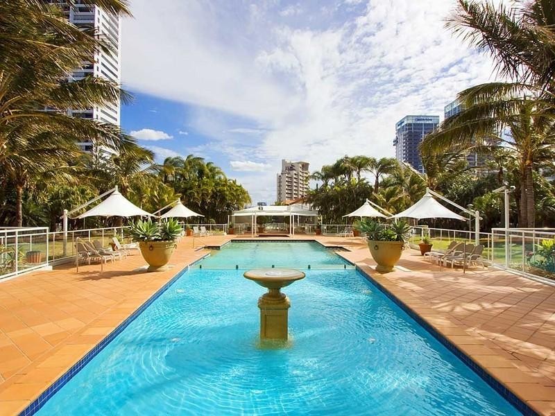 86/177 Old Burleigh Road, Broadbeach QLD 4218