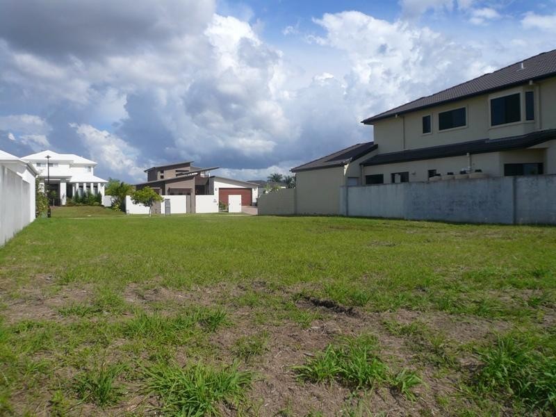 32 Ferrymans Court, Helensvale QLD 4212