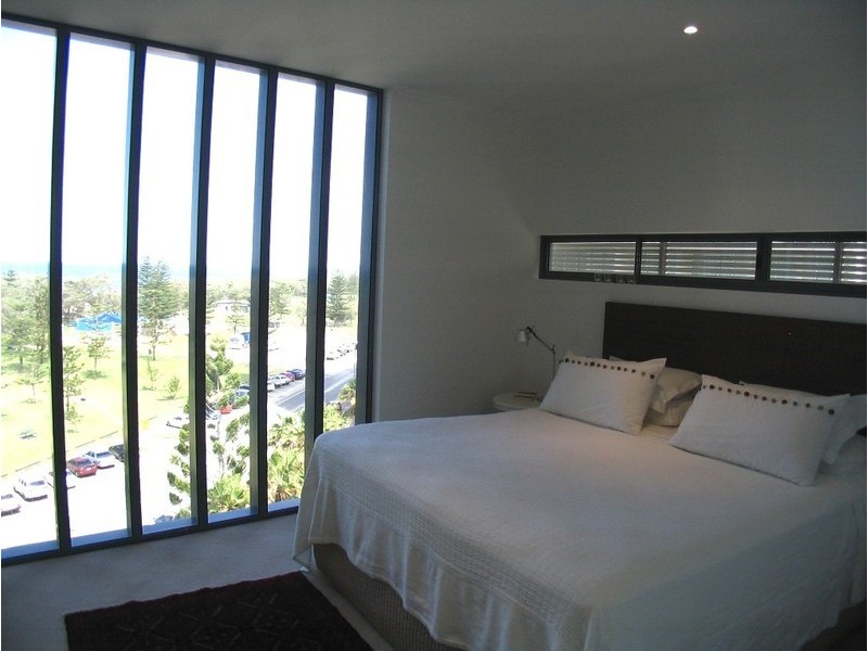 Broadbeach QLD 4218