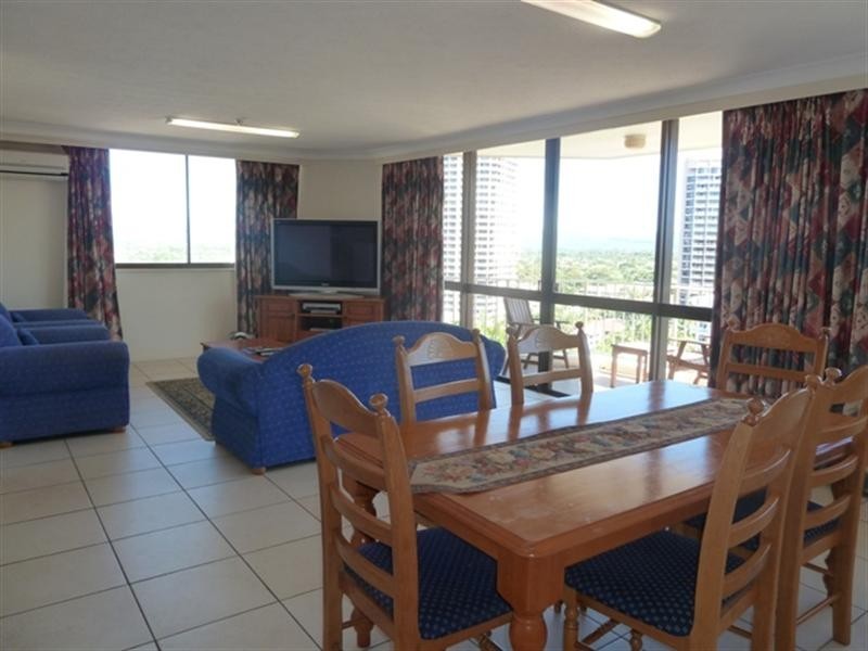 14F ‘Breakers North’ 50 Old Burleigh Road, Surfers Paradise QLD 4217