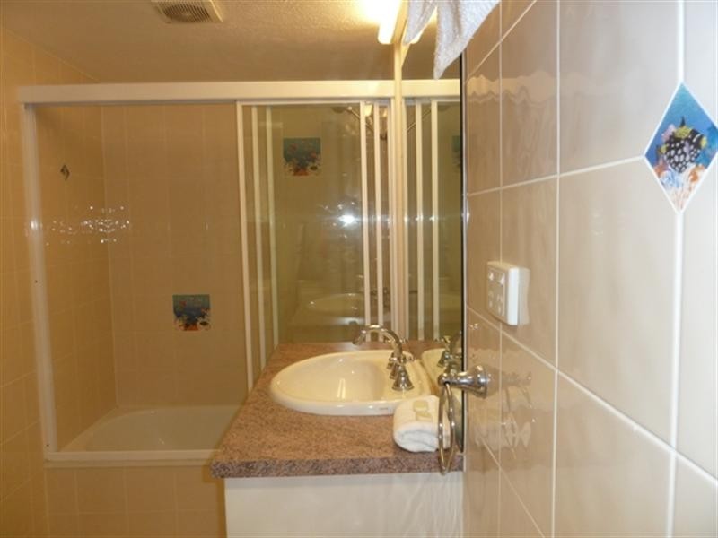 14F ‘Breakers North’ 50 Old Burleigh Road, Surfers Paradise QLD 4217