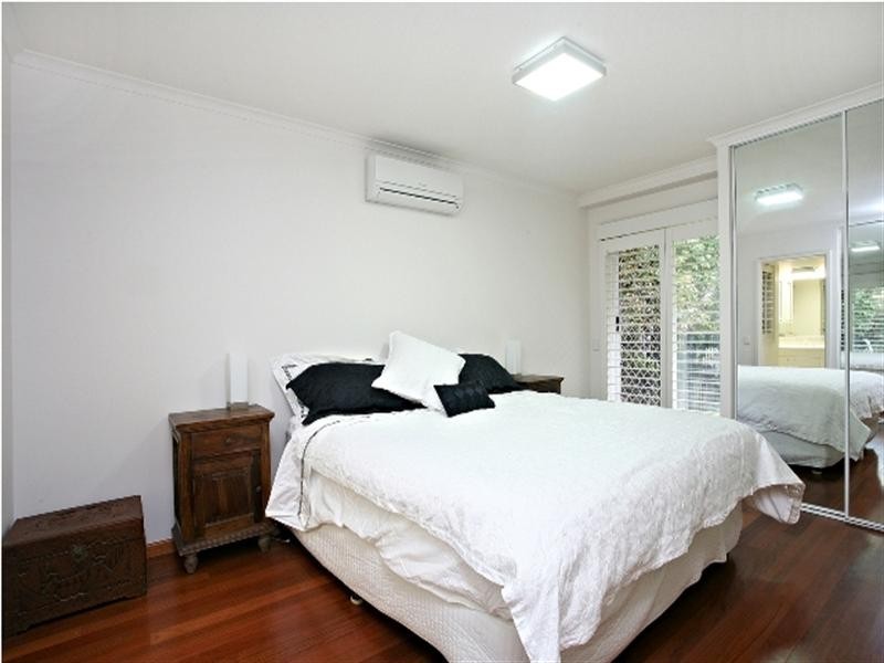 1/6 Venice Street, Mermaid Beach QLD 4218