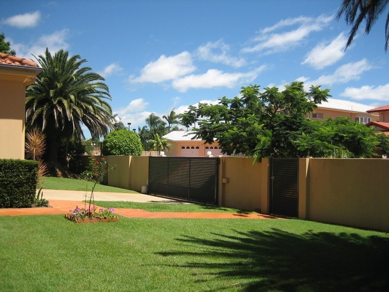 Mermaid Waters QLD 4218