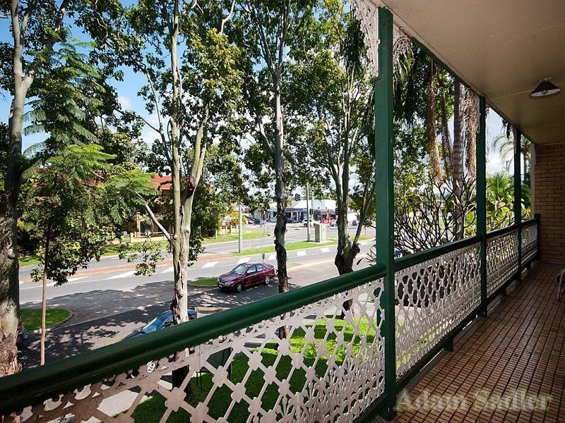 2 ‘Blakely Terrace’ 35 T E Peters Drive, Broadbeach QLD 4218