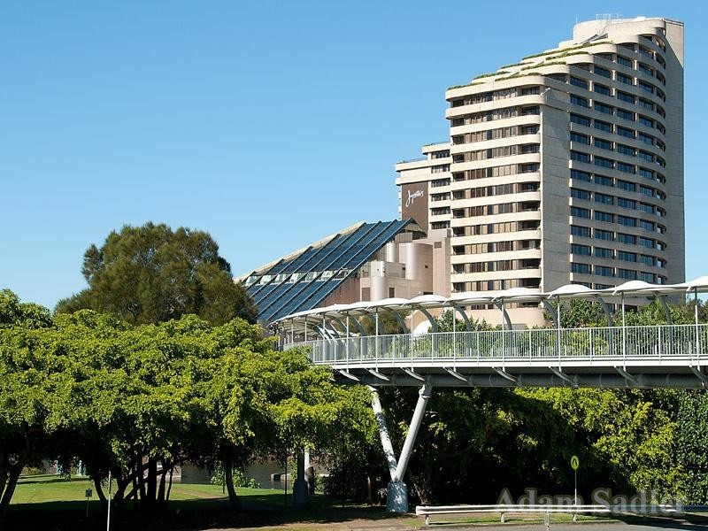 2 ‘Blakely Terrace’ 35 T E Peters Drive, Broadbeach QLD 4218