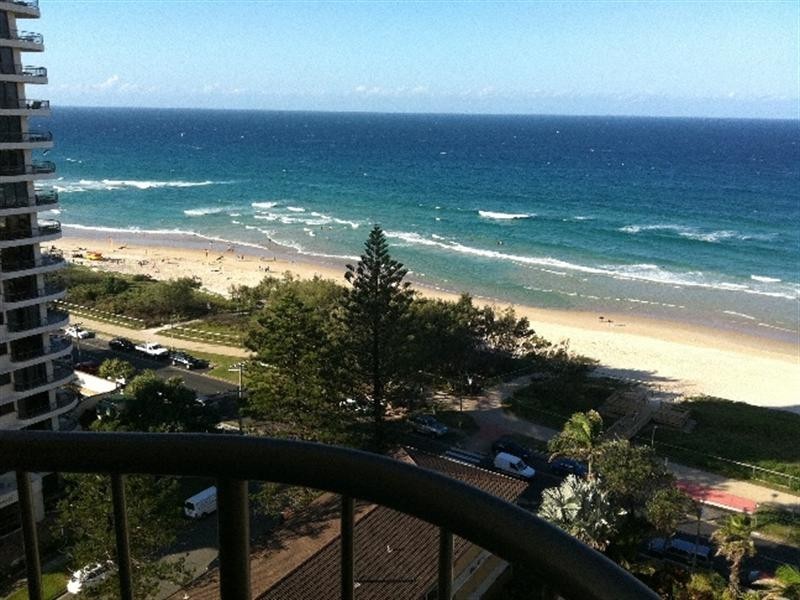 52 Ocean Royale, 4 Britannia Avenue, Broadbeach QLD 4218