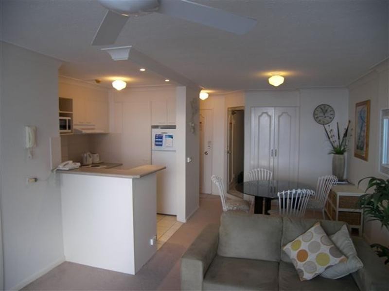 52 Ocean Royale, 4 Britannia Avenue, Broadbeach QLD 4218