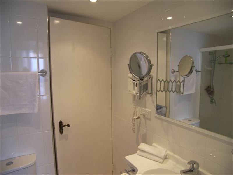 52 Ocean Royale, 4 Britannia Avenue, Broadbeach QLD 4218