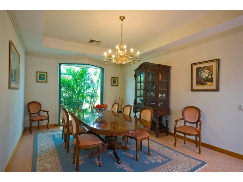 7 Montevideo Drive, Clear Island Waters QLD 4226