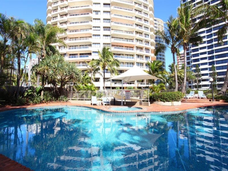 4 Pintari, 3 Cunningham Avenue, Main Beach QLD 4217