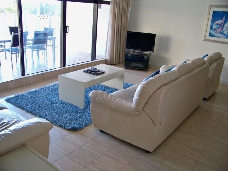 1B ‘Peninsular’ 5 Clifford Street, Surfers Paradise QLD 4217