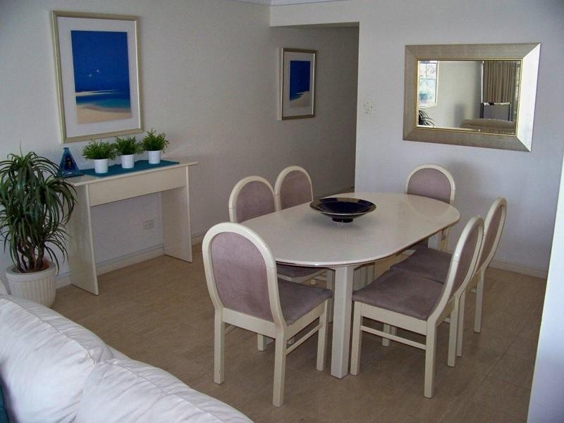 1B ‘Peninsular’ 5 Clifford Street, Surfers Paradise QLD 4217