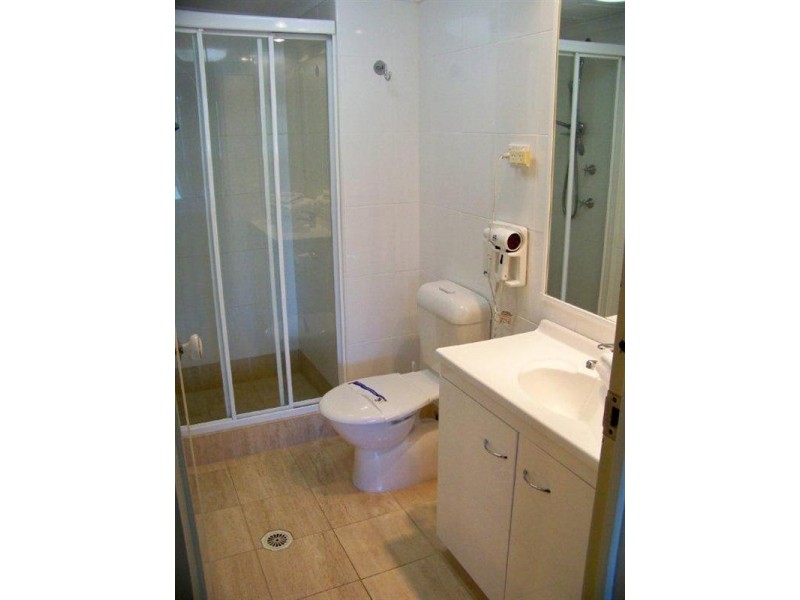 1B ‘Peninsular’ 5 Clifford Street, Surfers Paradise QLD 4217