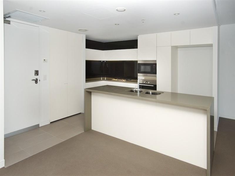 22001 The Oracle, 4 Charles Avenue, Broadbeach QLD 4218