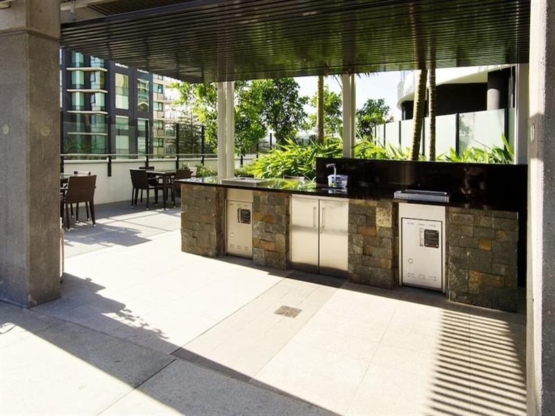 22001 The Oracle, 4 Charles Avenue, Broadbeach QLD 4218