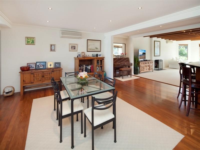 38 Gibraltar Drive, Isle Of Capri QLD 4217