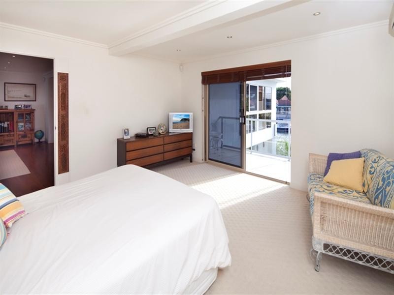 38 Gibraltar Drive, Isle Of Capri QLD 4217