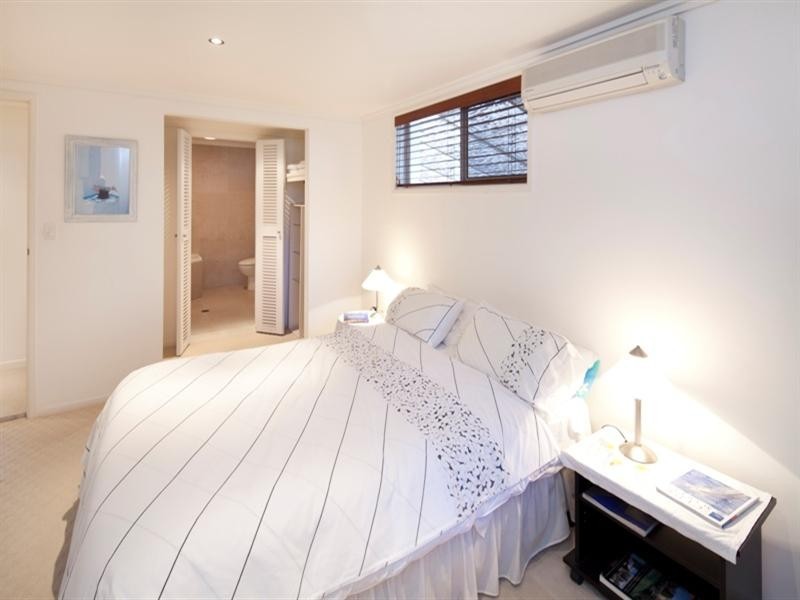 38 Gibraltar Drive, Isle Of Capri QLD 4217