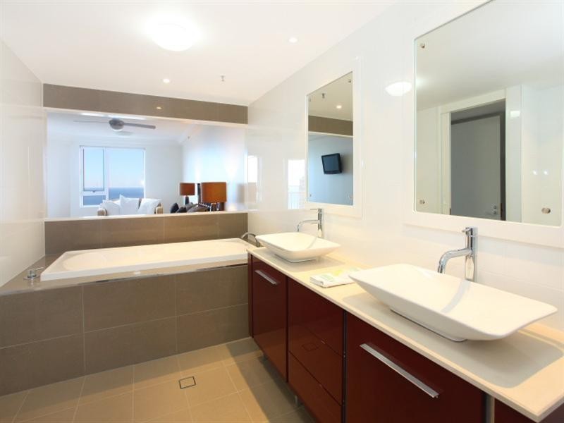 93 “Belle Maison”, 129 Surf Parade, Broadbeach QLD 4218