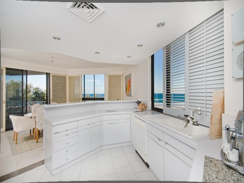 3 ‘On The Park’ 255 Hedges Avenue, Mermaid Beach QLD 4218