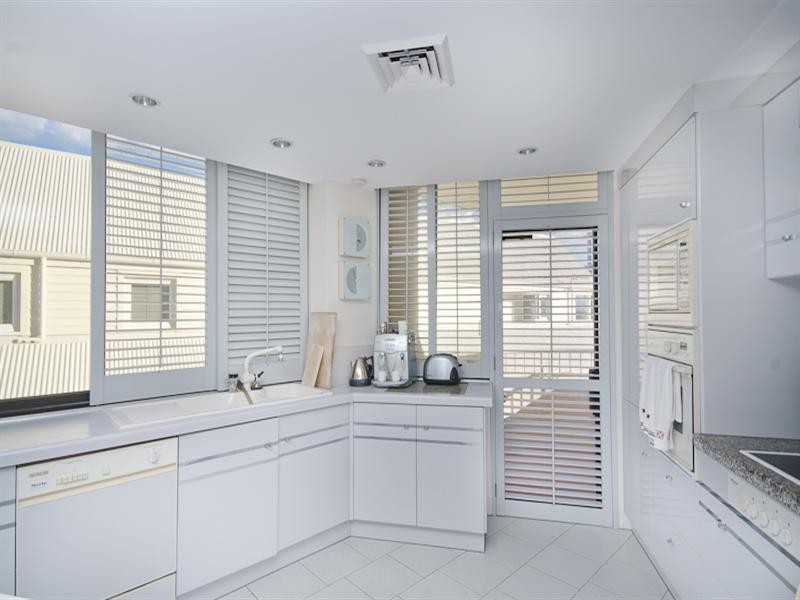 3 ‘On The Park’ 255 Hedges Avenue, Mermaid Beach QLD 4218