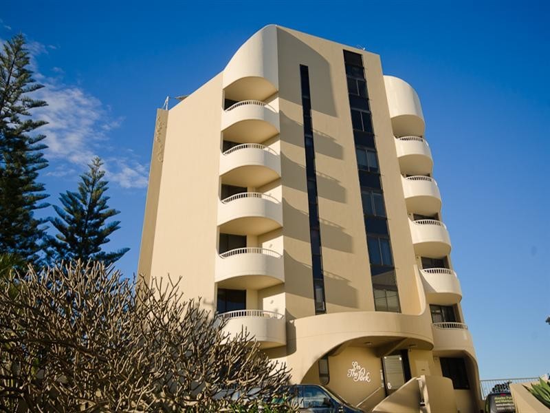 3 ‘On The Park’ 255 Hedges Avenue, Mermaid Beach QLD 4218