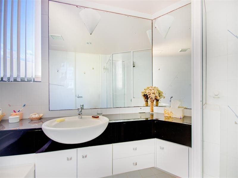 3 ‘On The Park’ 255 Hedges Avenue, Mermaid Beach QLD 4218