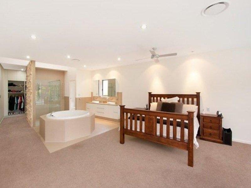 1 Dungogie Drive, Tallebudgera QLD 4228