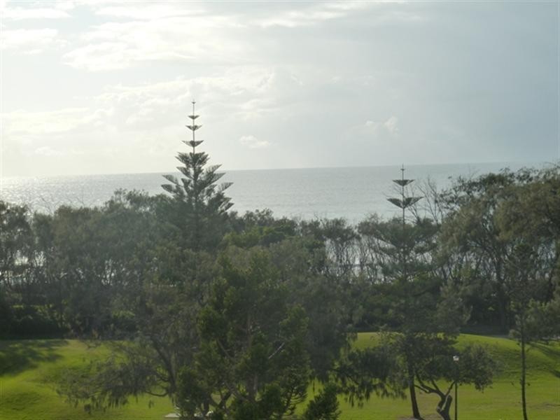 25 ‘Carmel by the Sea’ 177 Old Burleigh Road, Broadbeach QLD 4218