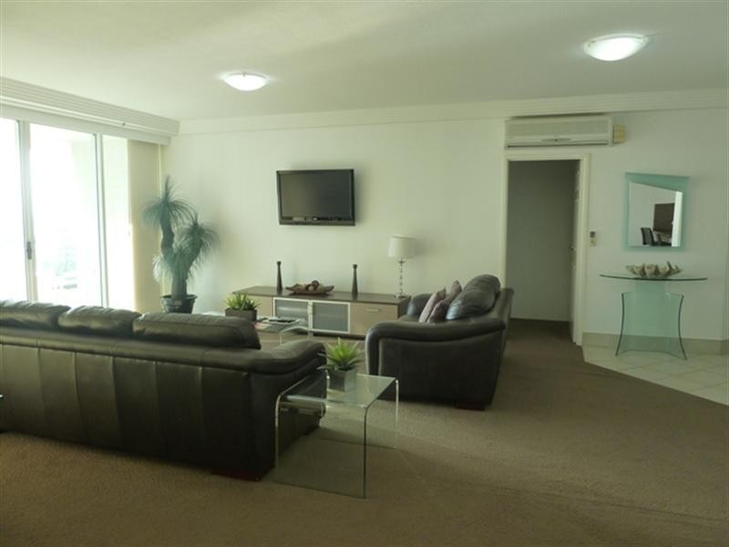 25 ‘Carmel by the Sea’ 177 Old Burleigh Road, Broadbeach QLD 4218