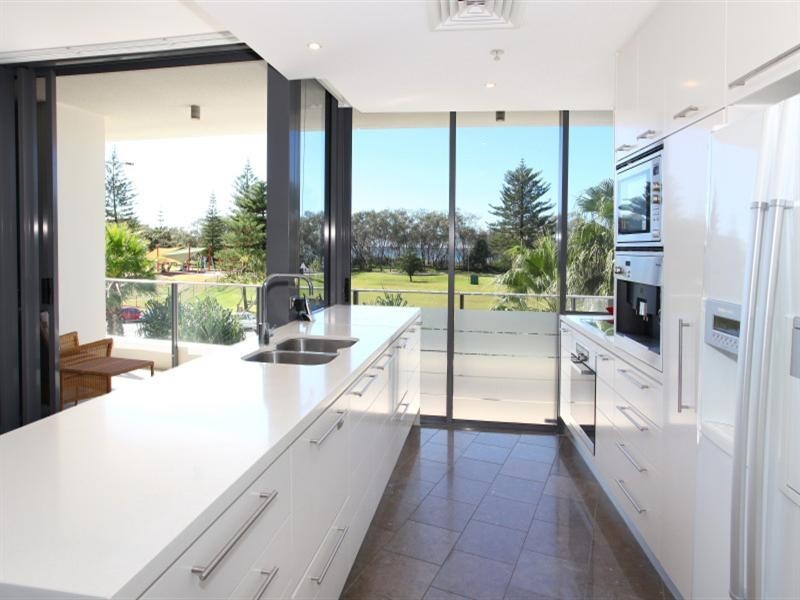 1 Verve 173 Old Burleigh Road, Broadbeach QLD 4218