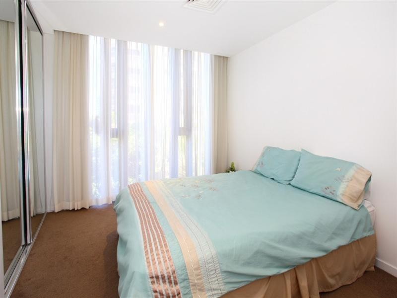 1 Verve 173 Old Burleigh Road, Broadbeach QLD 4218