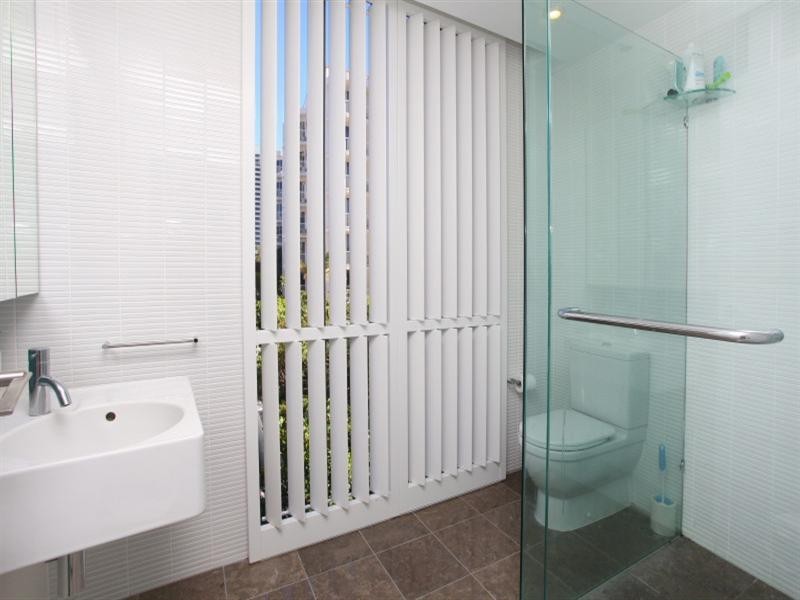 1 Verve 173 Old Burleigh Road, Broadbeach QLD 4218