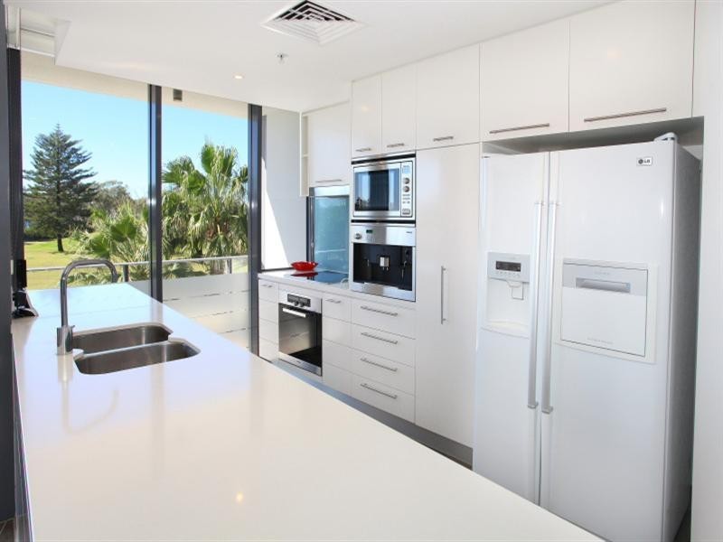 1 Verve 173 Old Burleigh Road, Broadbeach QLD 4218